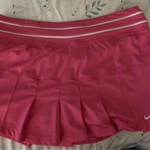 Nike pink skirt for workouts , tennis , golf
